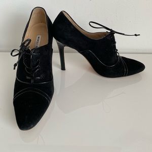 Manolo Blahnik Suede Lace Up Booties 41
